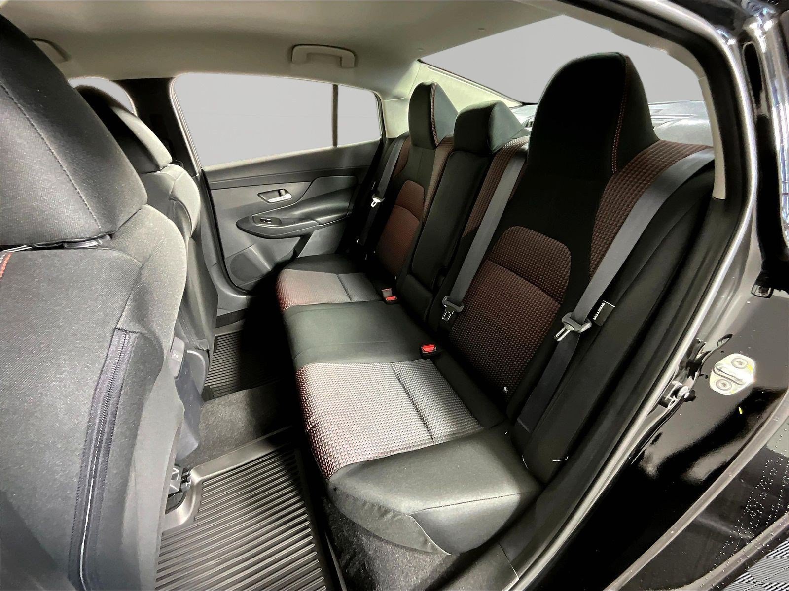 New 2026 Nissan Sentra SR w/ Floor Mat Package FWD image 17