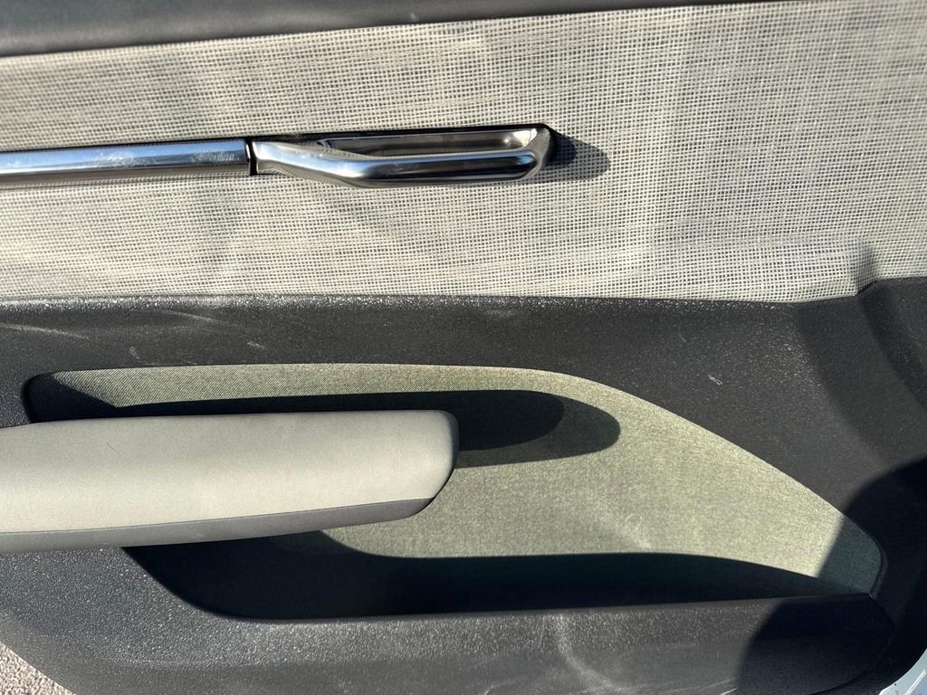 Certified 2025 Volvo EX30 Plus w/ Protection Package Premier image 16