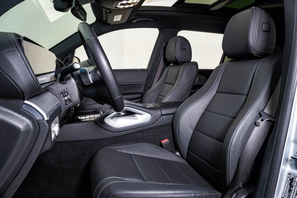 Used 2025 Mercedes-Benz GLS 450 4MATIC image 18