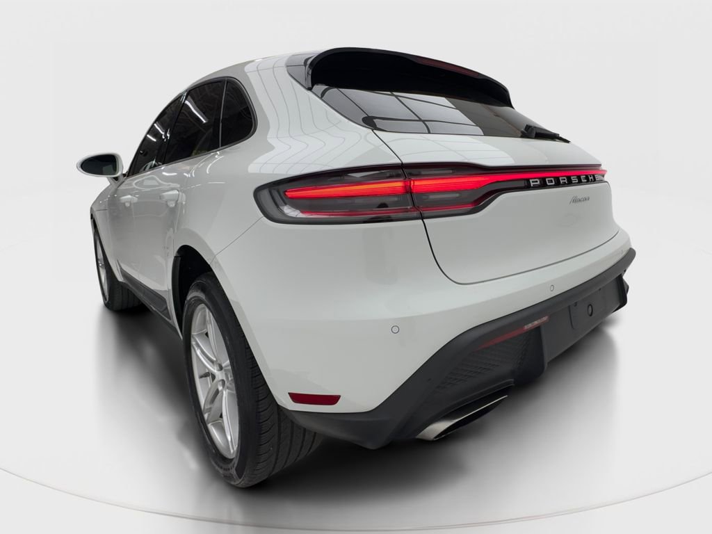 Used 2022 Porsche Macan AWD/4WD image 10