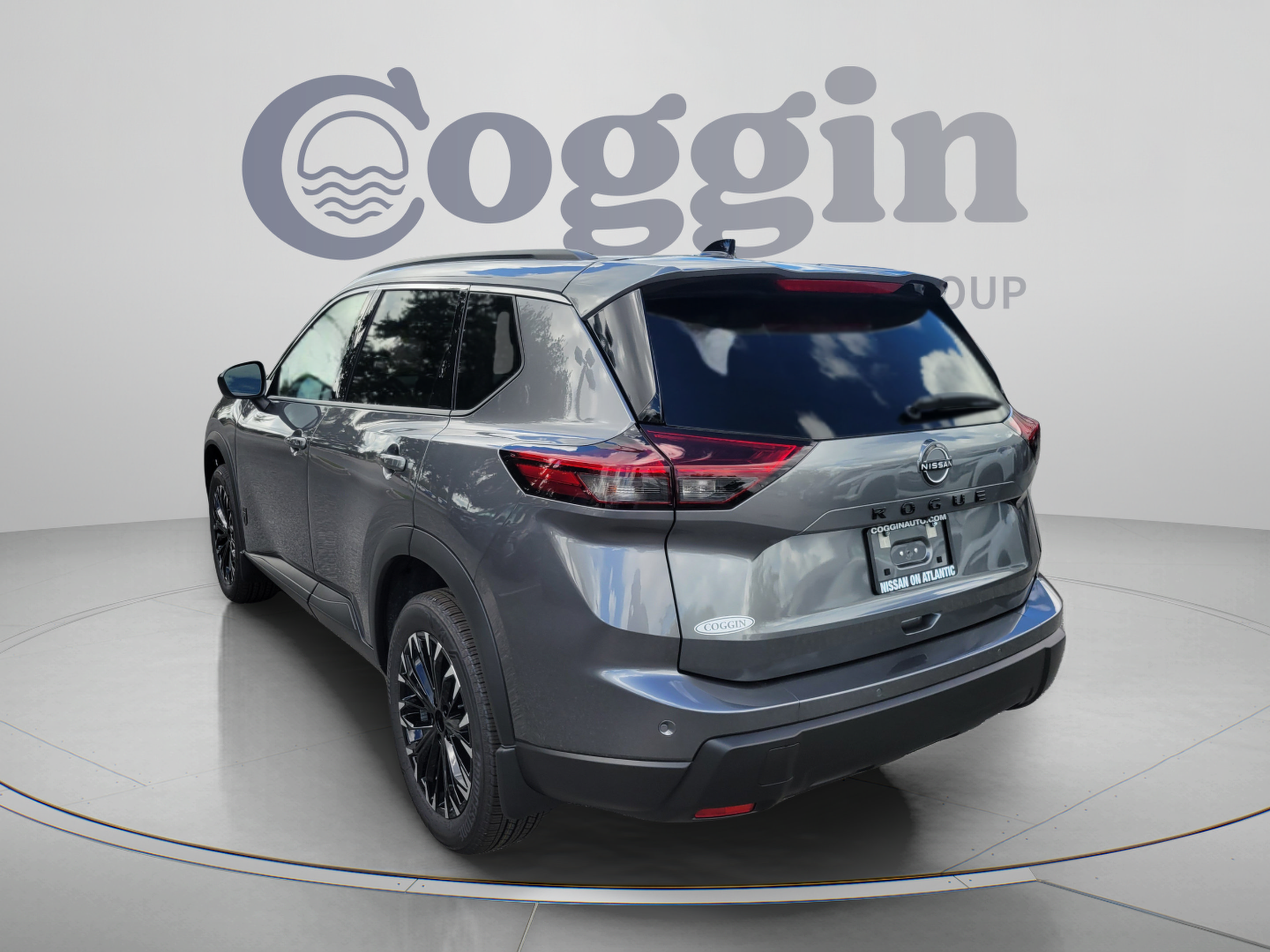 New 2026 Nissan Rogue Dark Armor FWD image 3