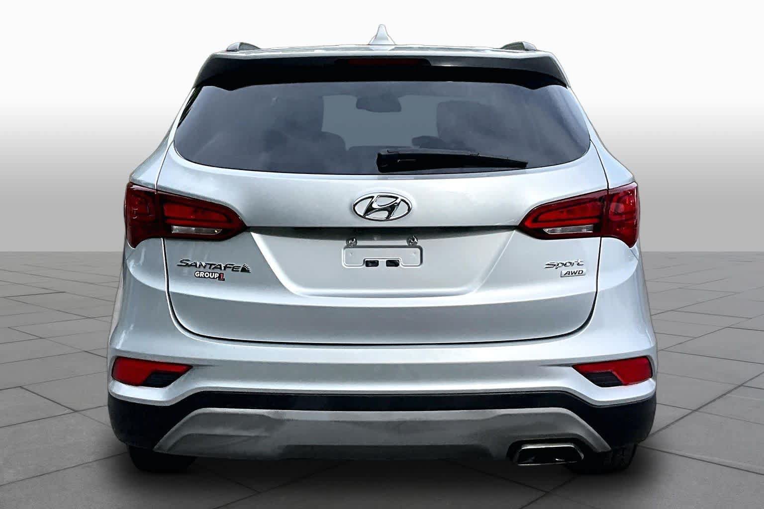 Used 2018 Hyundai Santa Fe Sport w/ 2.4L Value Package 02 AWD/4WD image 5