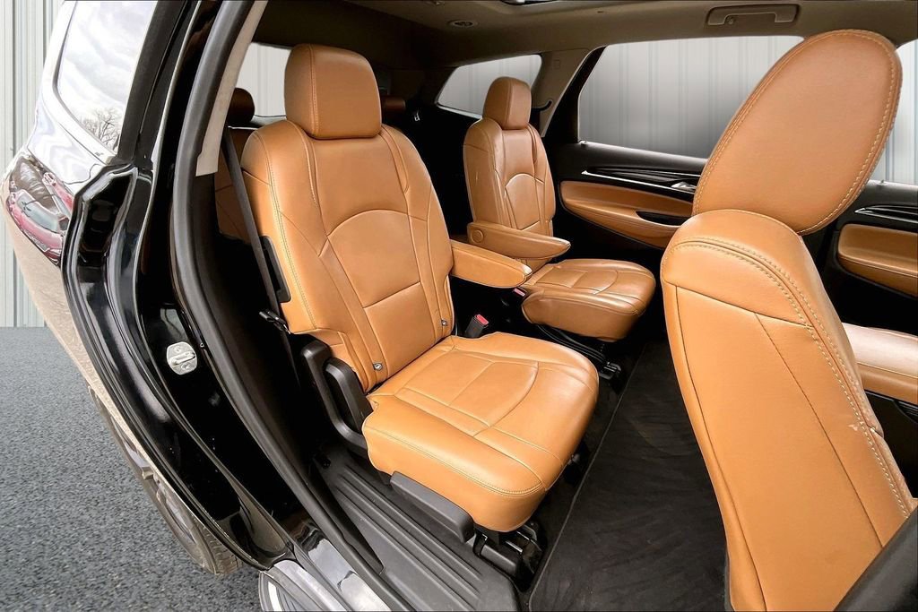 Used 2019 Buick Enclave Premium image 25