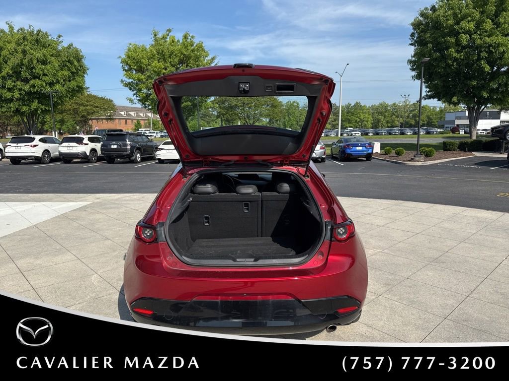 Used 2020 MAZDA MAZDA3 Hatchback FWD image 6