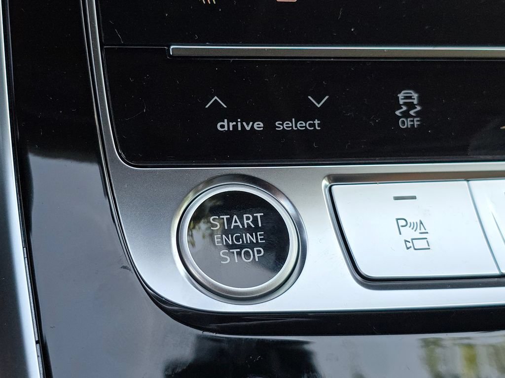 New 2026 Audi Q8 Prestige AWD/4WD image 33