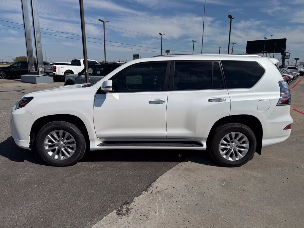 Used 2023 Lexus GX 460 Premium AWD/4WD image 2