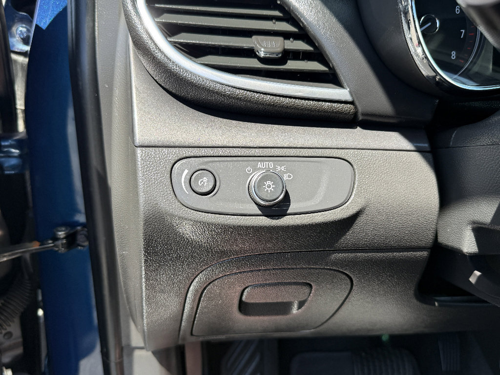 Used 2020 Buick Encore Preferred w/ Safety Package FWD image 15