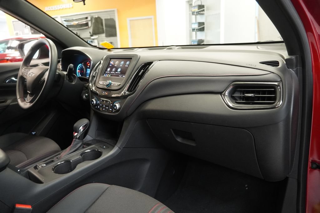 Certified 2023 Chevrolet Equinox RS FWD image 39