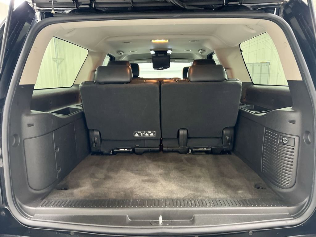 Used 2014 Chevrolet Suburban LT image 22