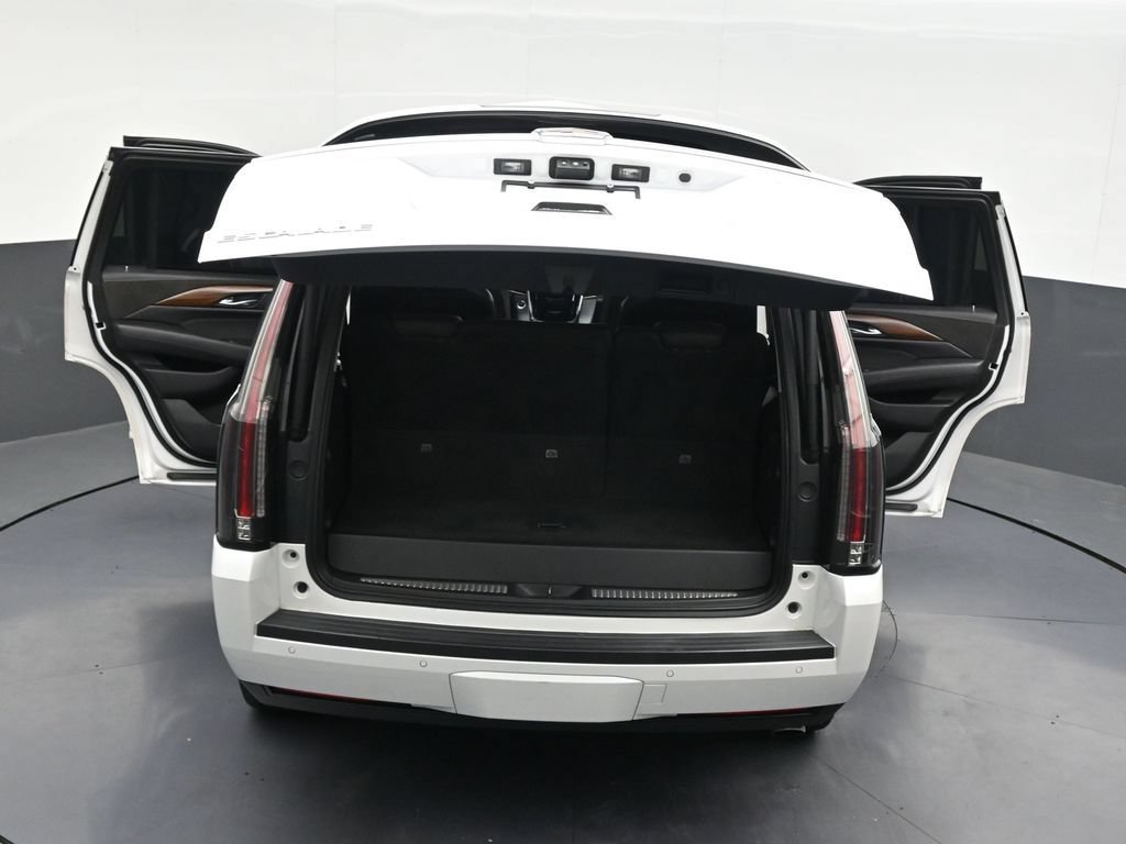 Used 2019 Cadillac Escalade Premium Luxury RWD image 36