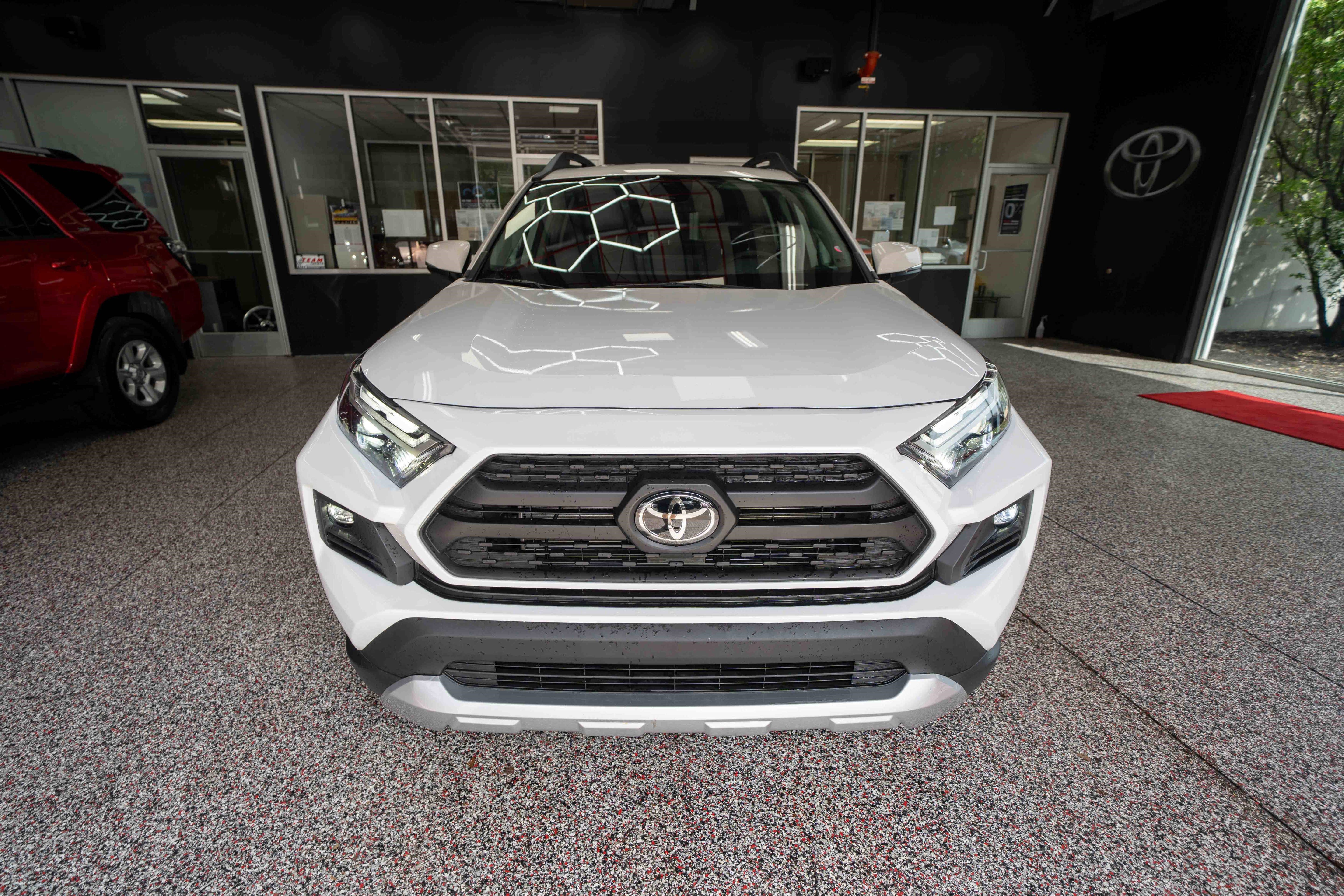 Used 2024 Toyota RAV4 Adventure AWD/4WD image 6