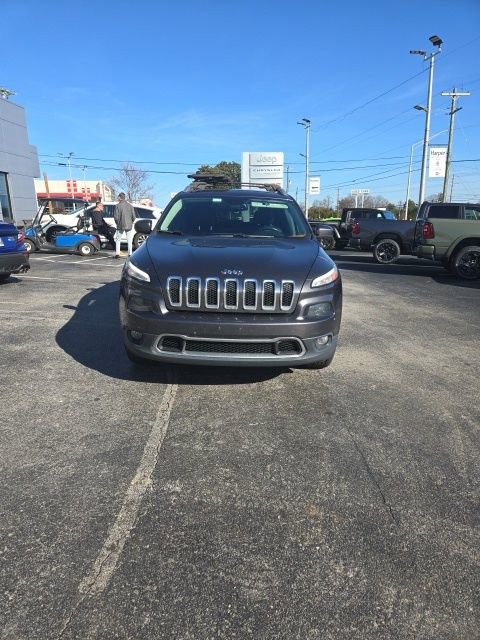 Used 2016 Jeep Cherokee Limited image 12