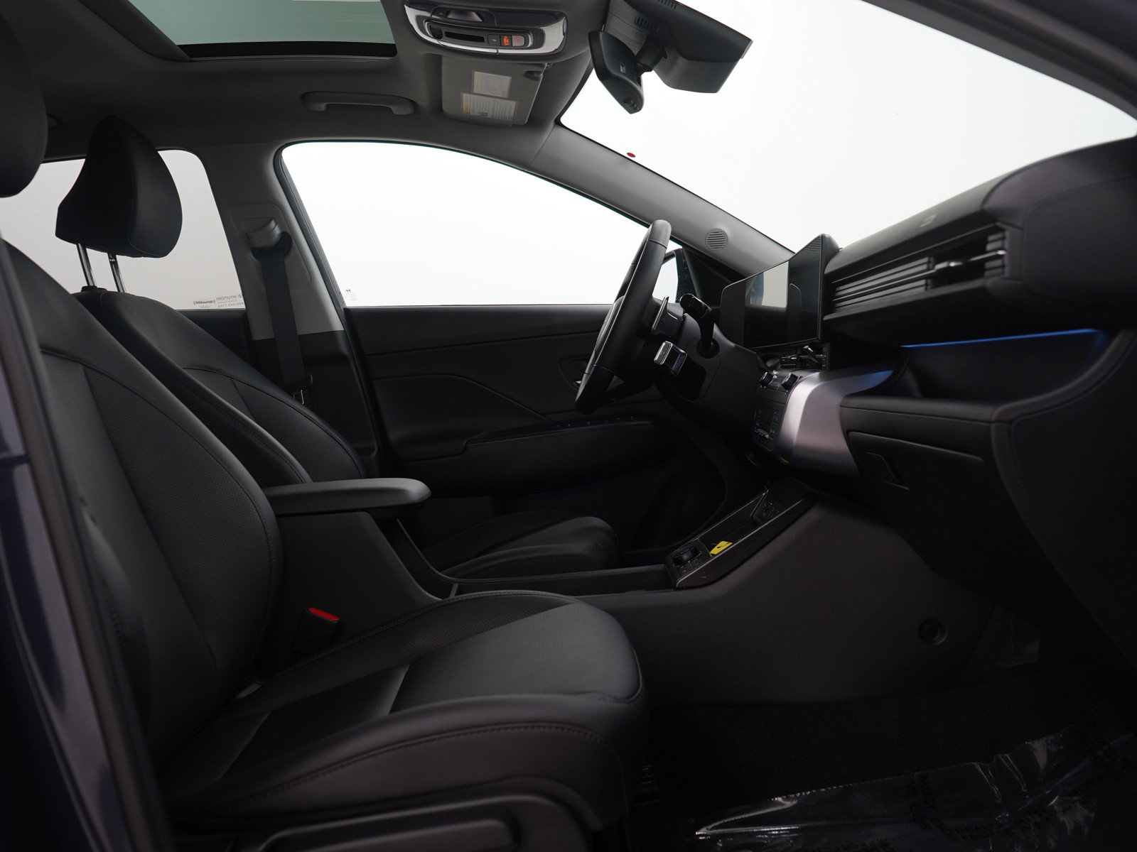 Certified 2024 Hyundai Kona Limited AWD/4WD image 10
