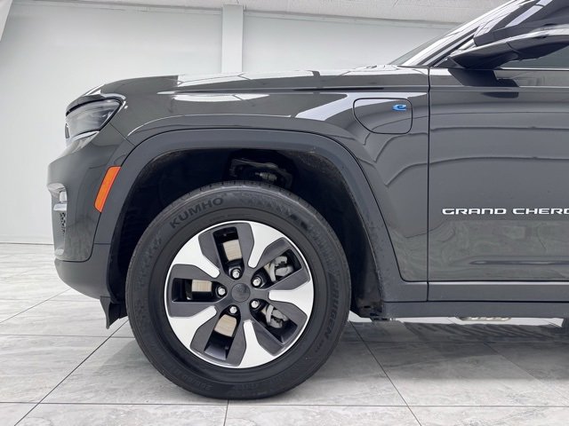 Used 2024 Jeep Grand Cherokee Limited 4xe image 12