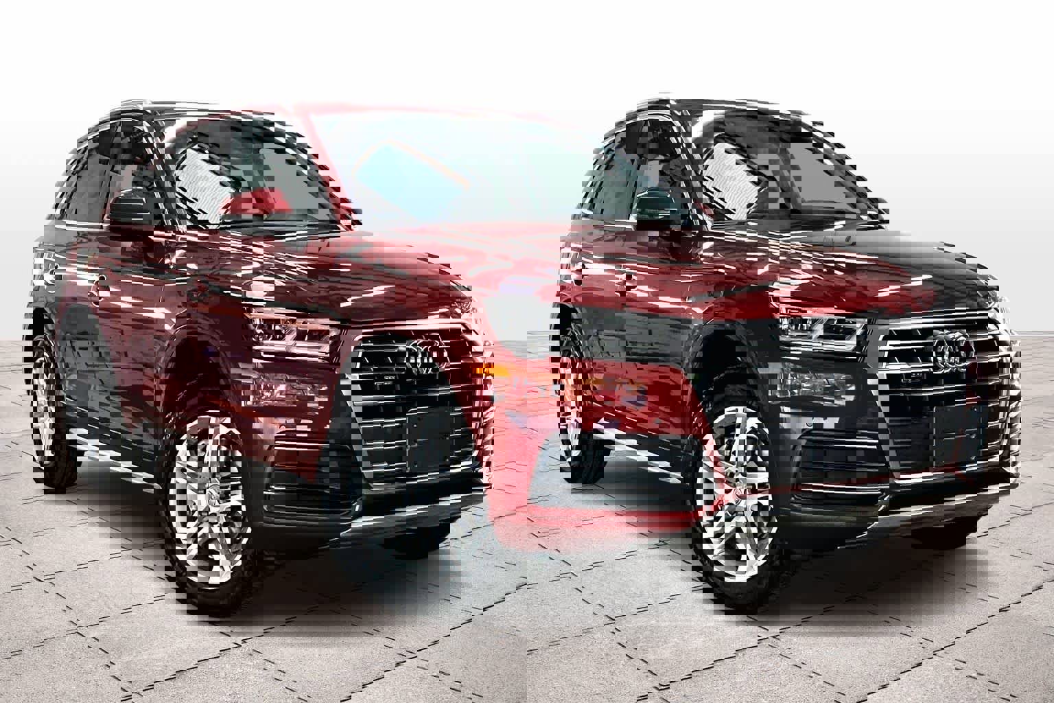 Used 2018 Audi Q5 2.0T Premium Plus w/ Premium Plus Package image 2