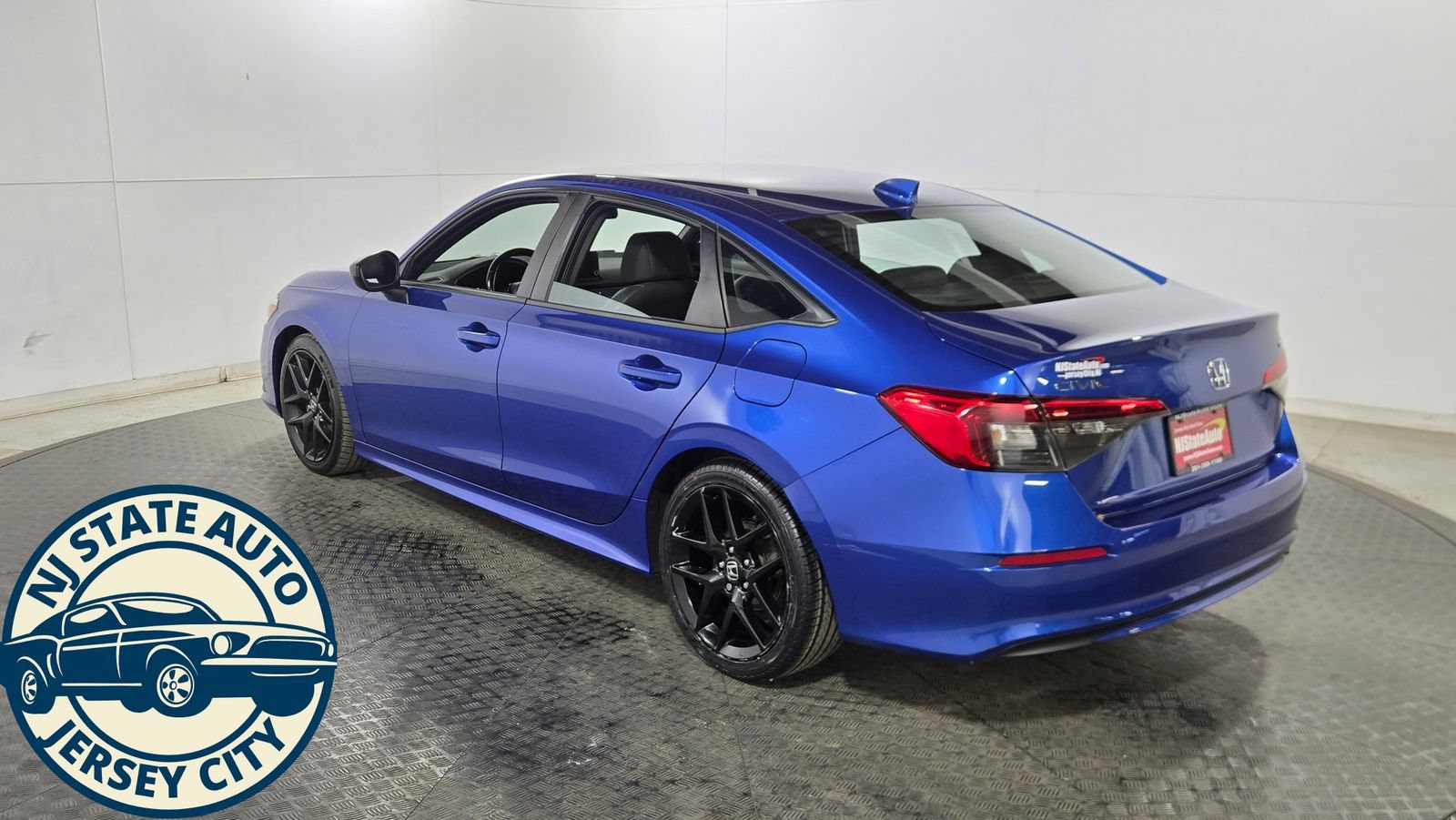 Used 2023 Honda Civic Sport image 5