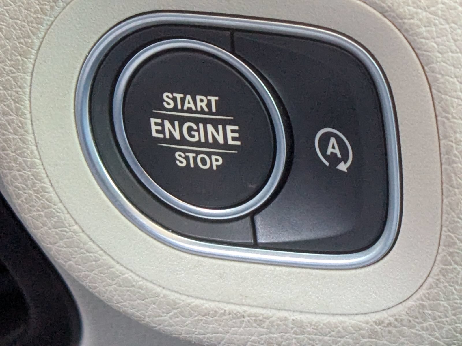 Used 2021 Mercedes-Benz GLE 350 w/ Premium Package image 32