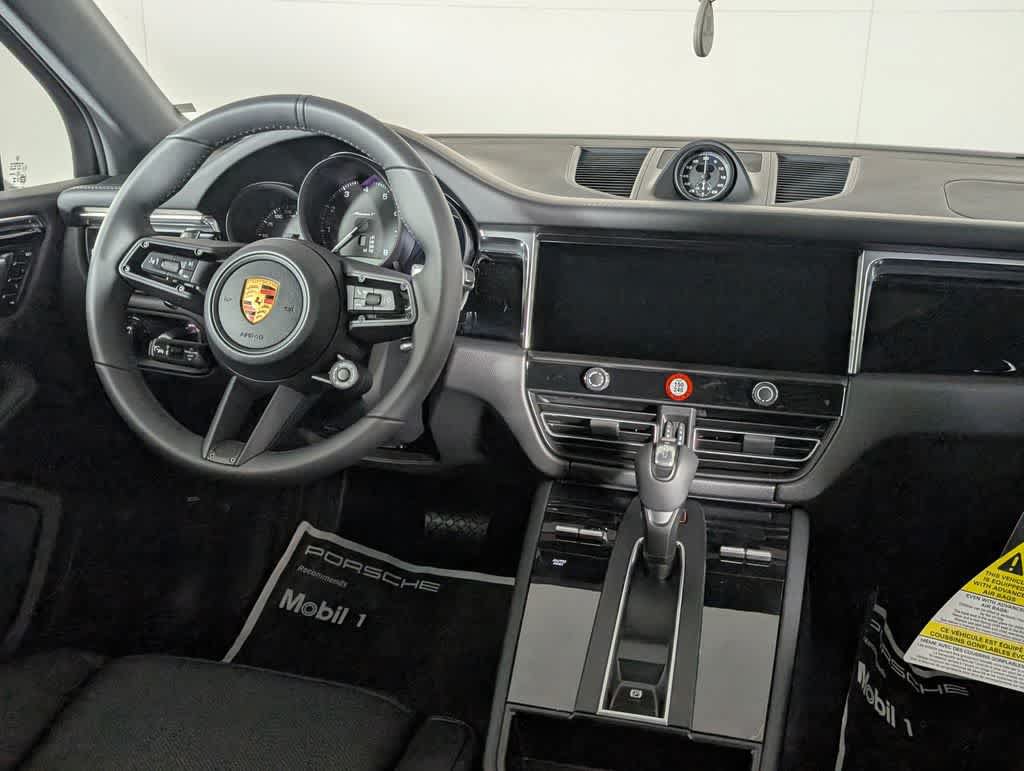 Used 2026 Porsche Macan Turbo AWD/4WD image 21