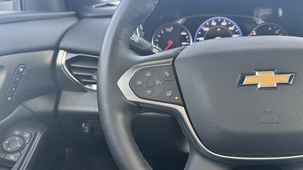 Used 2023 Chevrolet Traverse Premier image 24