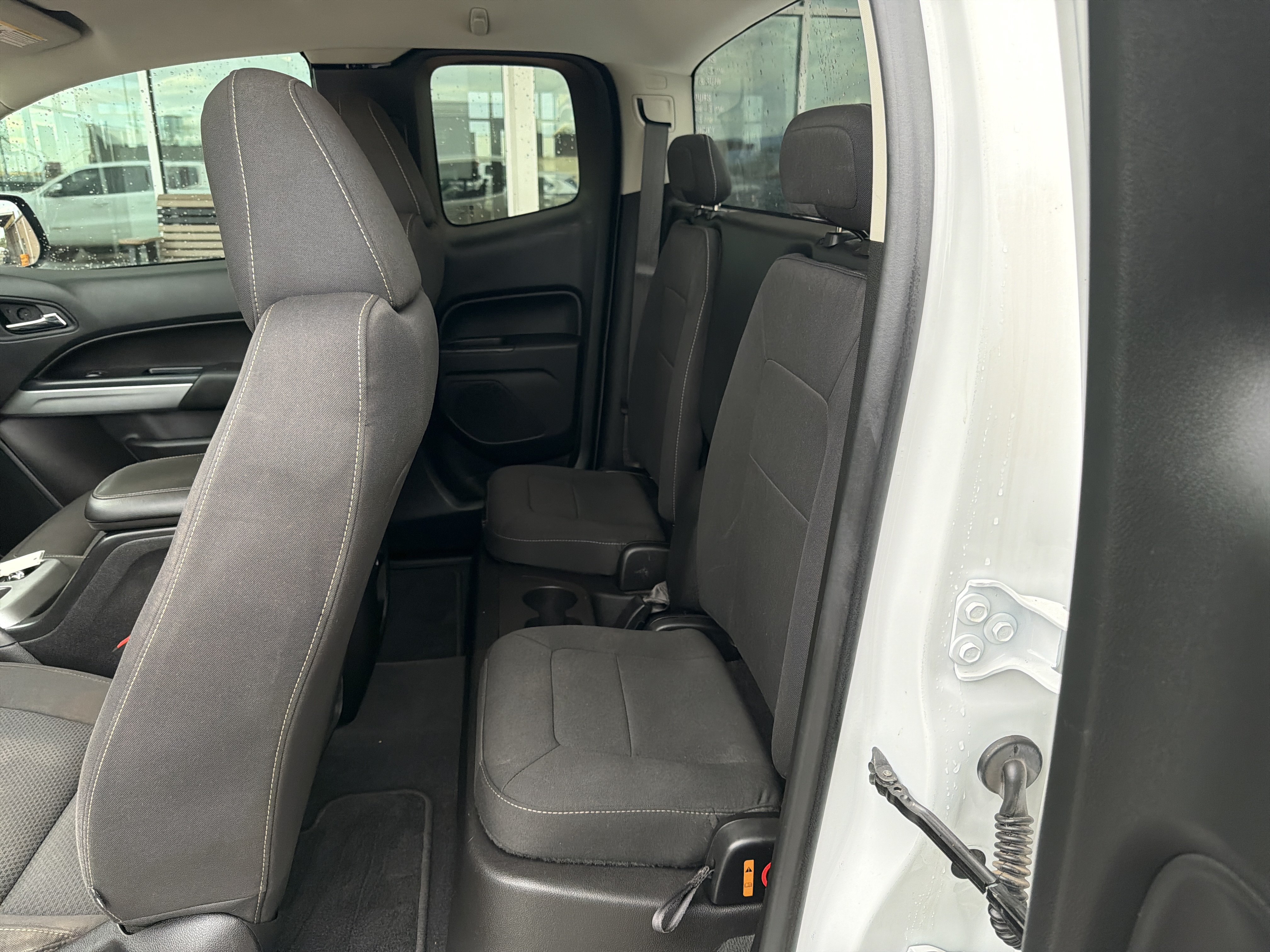 Used 2022 Chevrolet Colorado LT RWD image 8