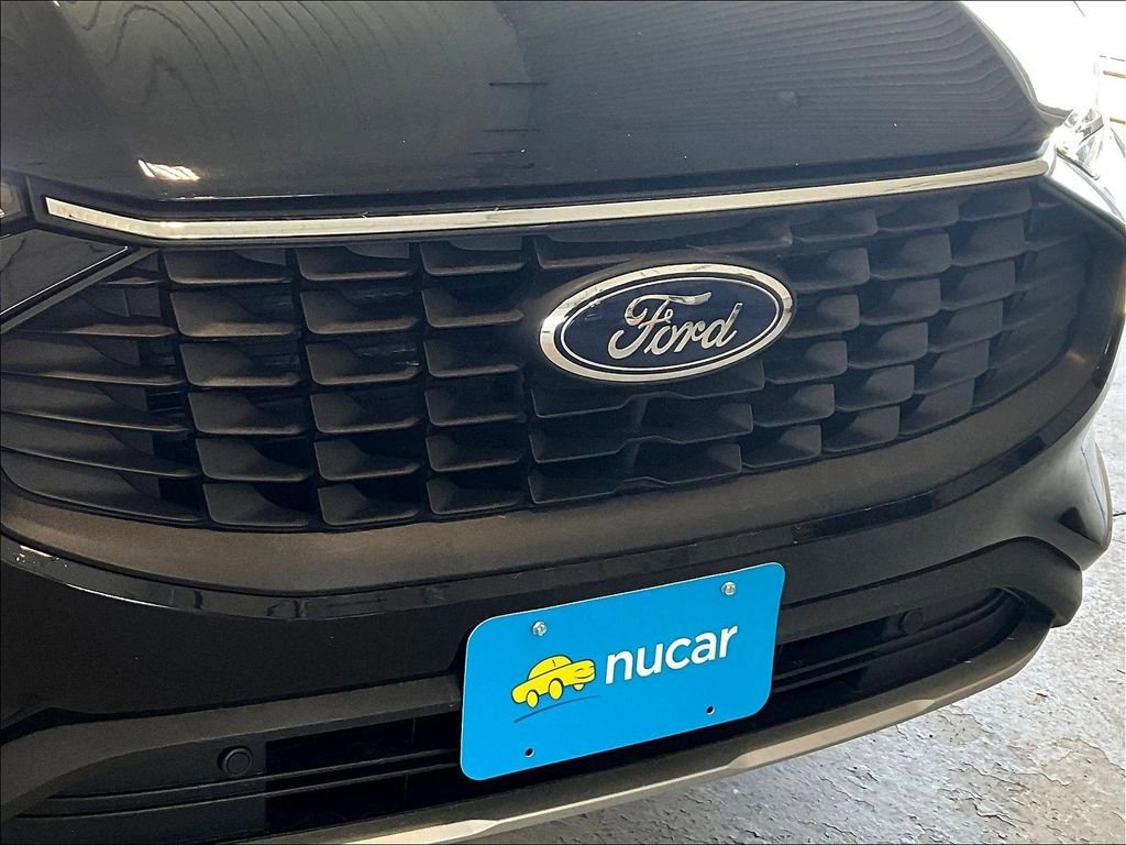 Used 2025 Ford Escape Active AWD/4WD image 30