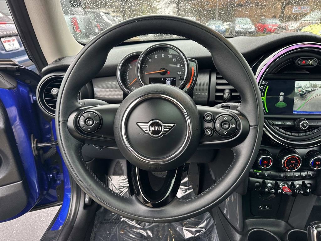 Used 2020 MINI Cooper 2-Door Hardtop image 14