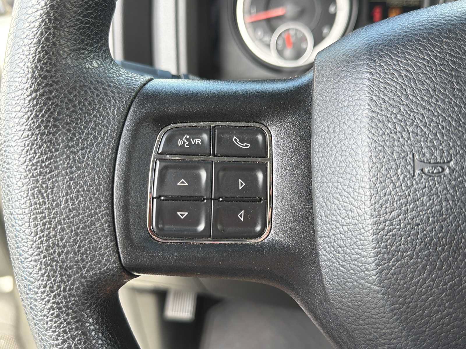 Used 2018 RAM 2500 Tradesman w/ Chrome Appearance Group AWD/4WD image 12