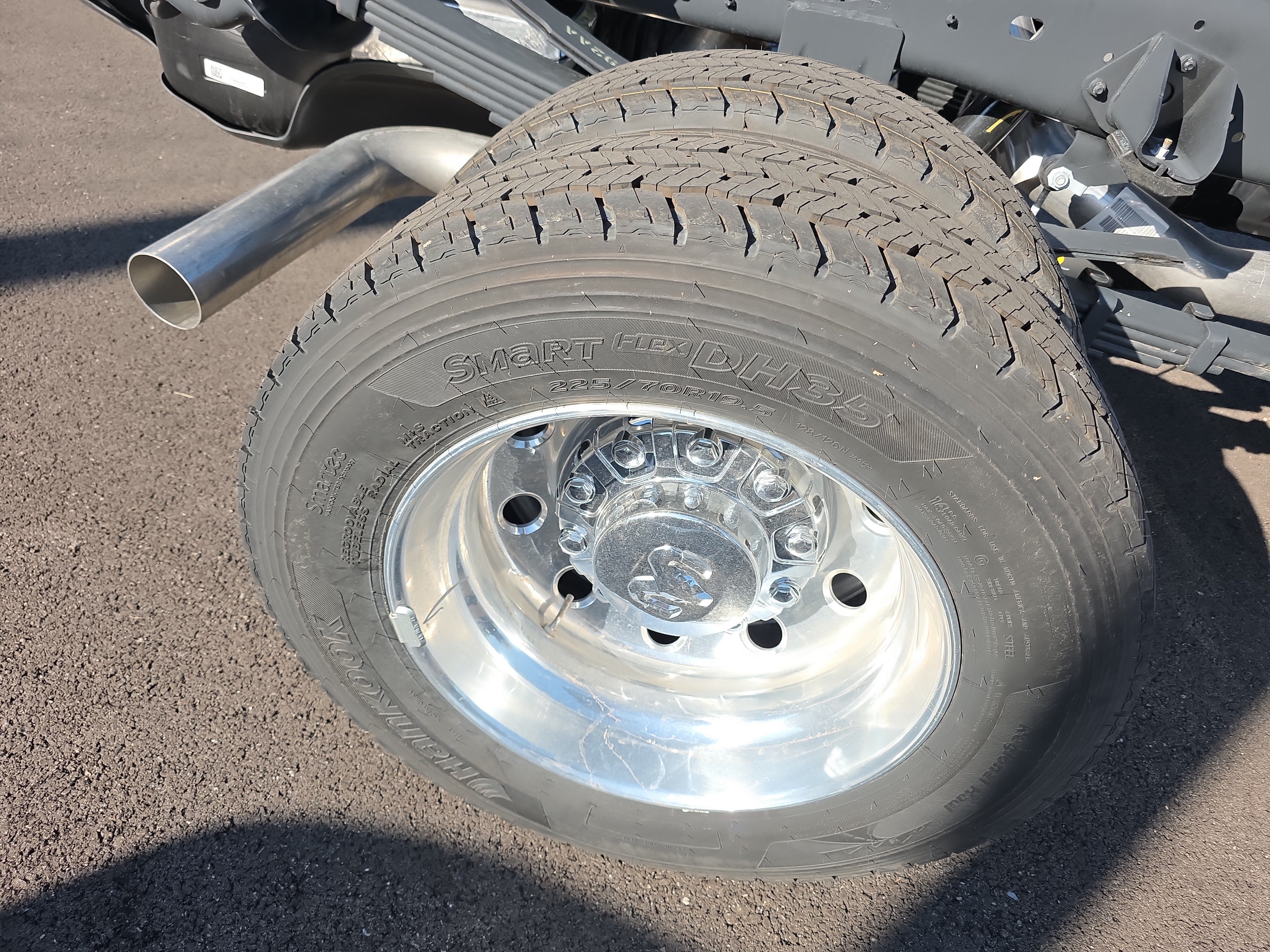 New 2026 RAM 5500 4x4 Crew Cab image 27