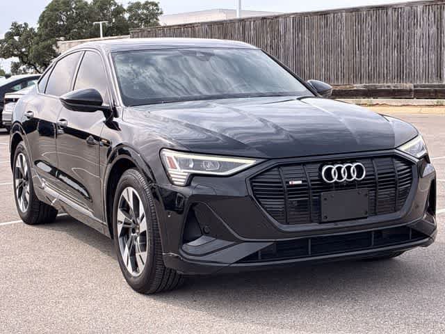 Used 2022 Audi e-tron Premium AWD/4WD image 8