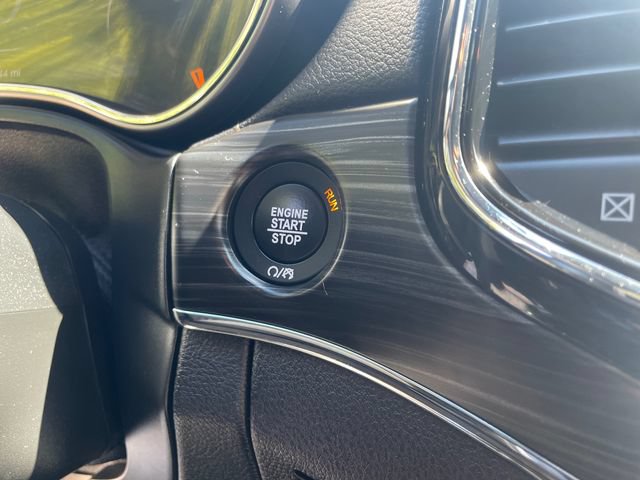 Used 2020 Jeep Grand Cherokee Limited AWD/4WD image 39