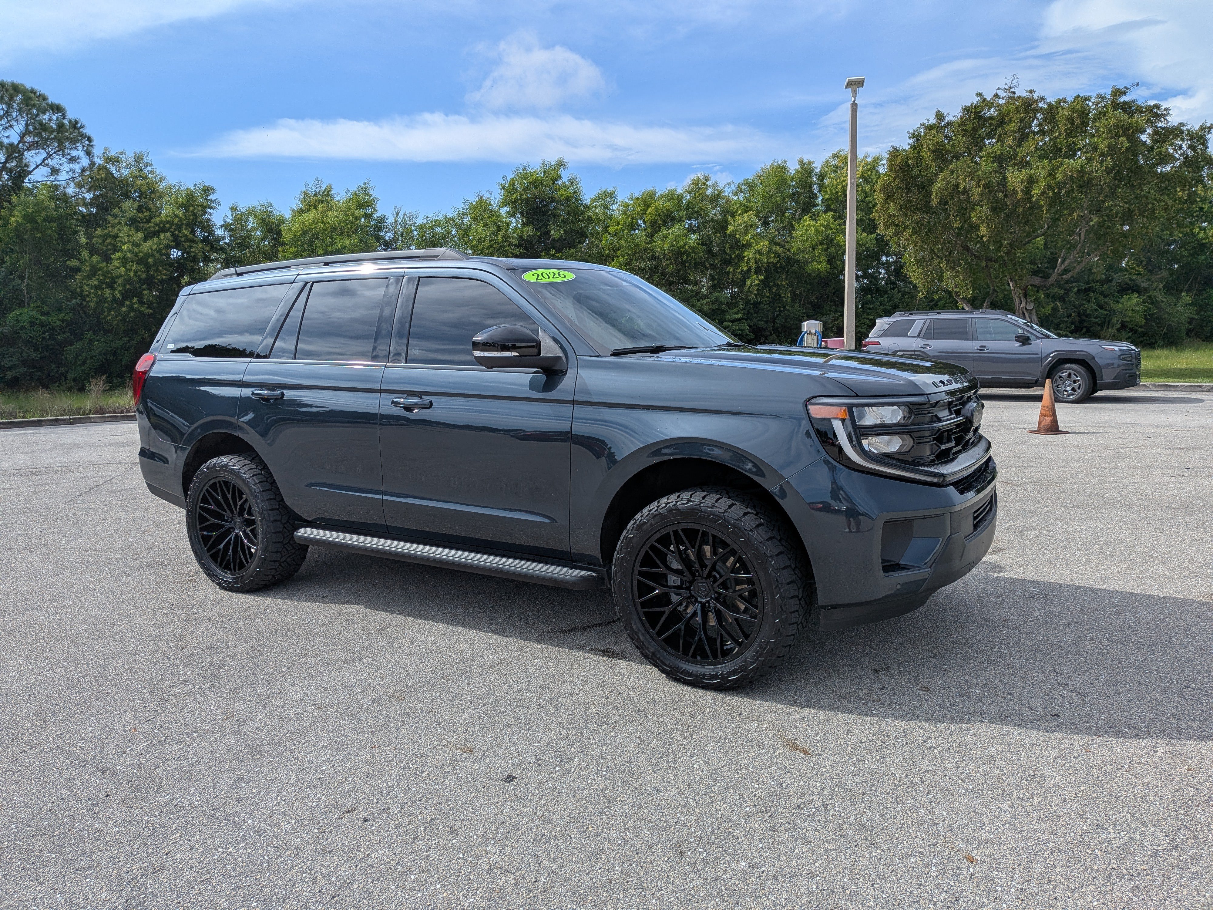 Used 2026 Ford Expedition Active RWD image 1