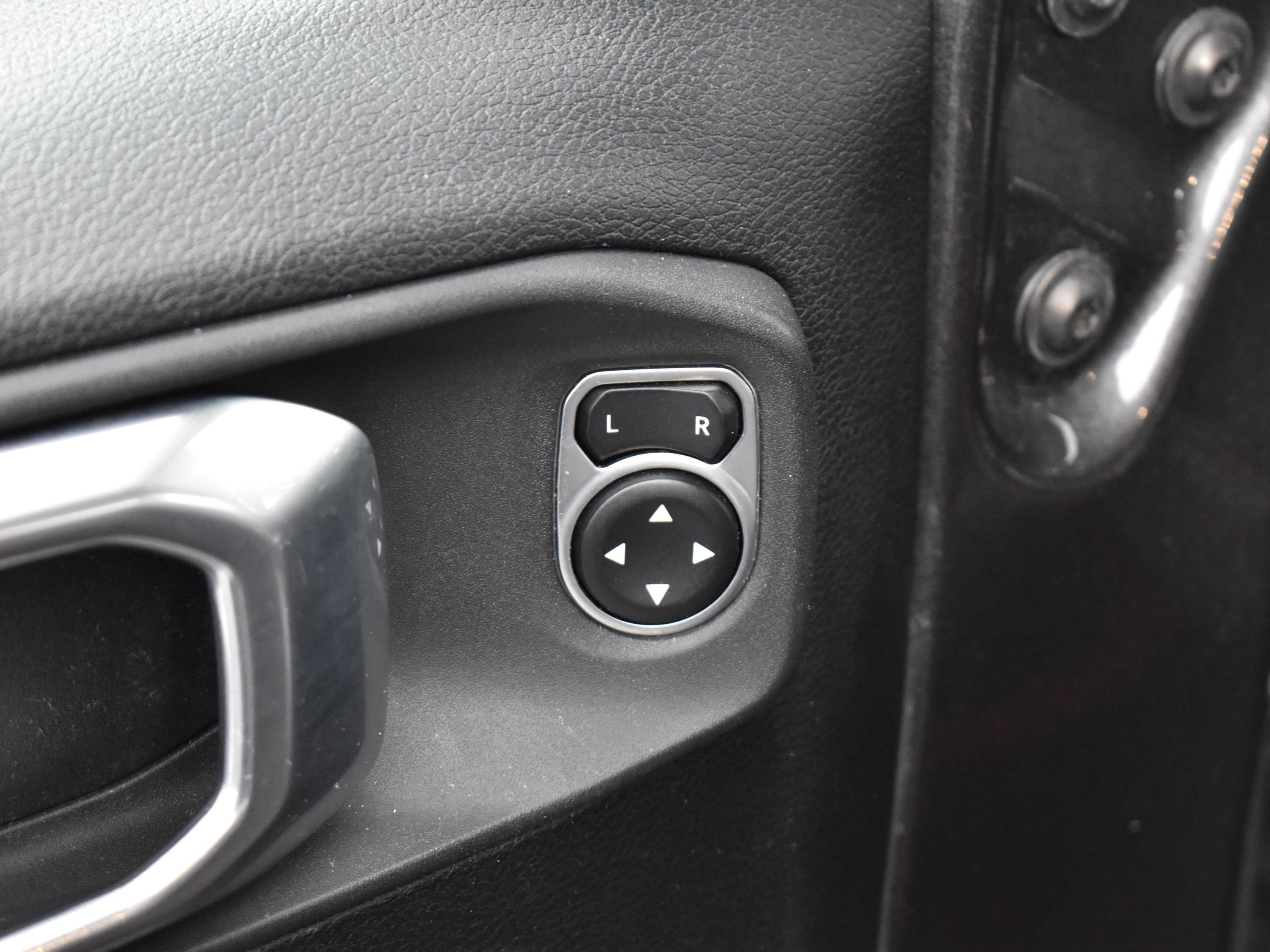 Used 2020 Jeep Wrangler Unlimited Sport S image 10