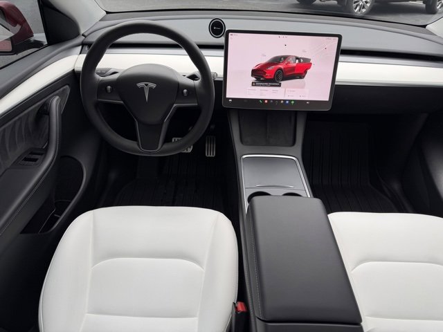 Used 2022 Tesla Model Y Performance image 15