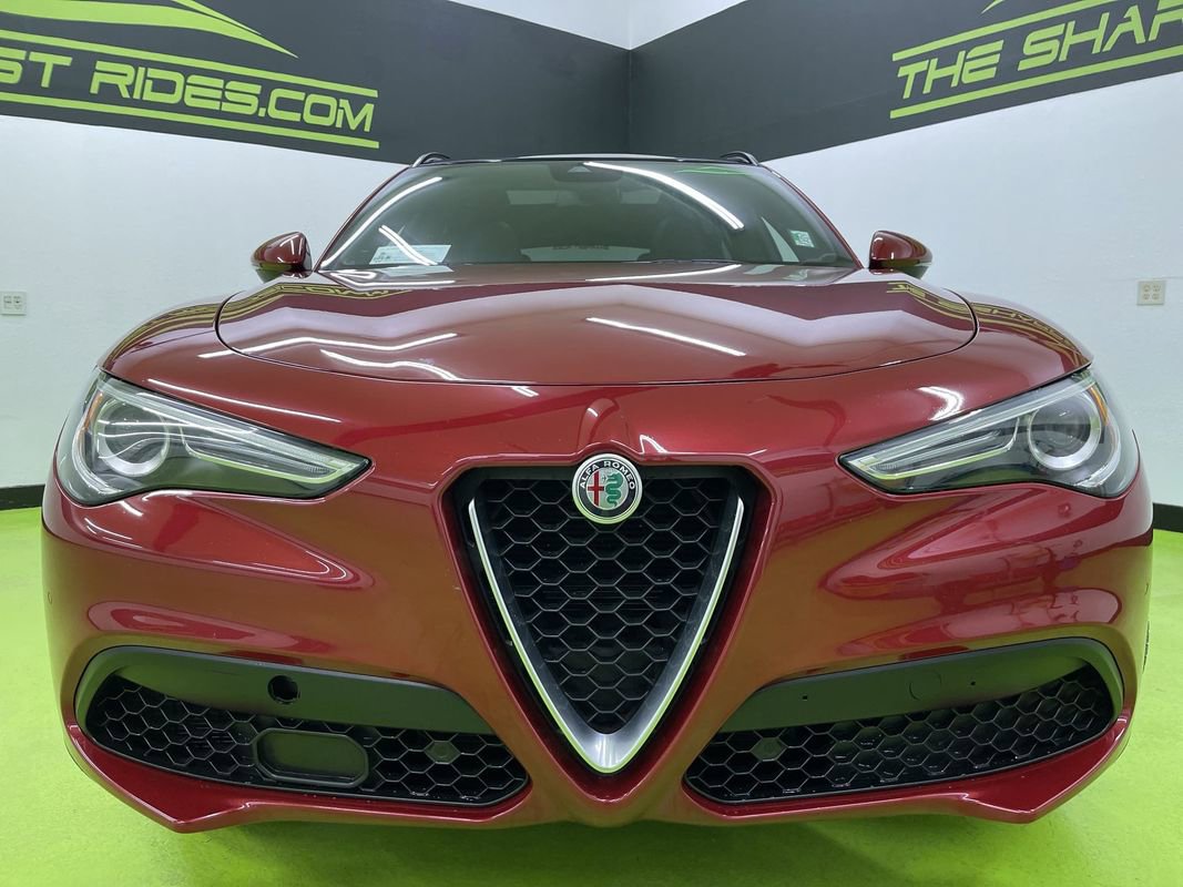 Used 2018 Alfa Romeo Stelvio Ti Sport image 3