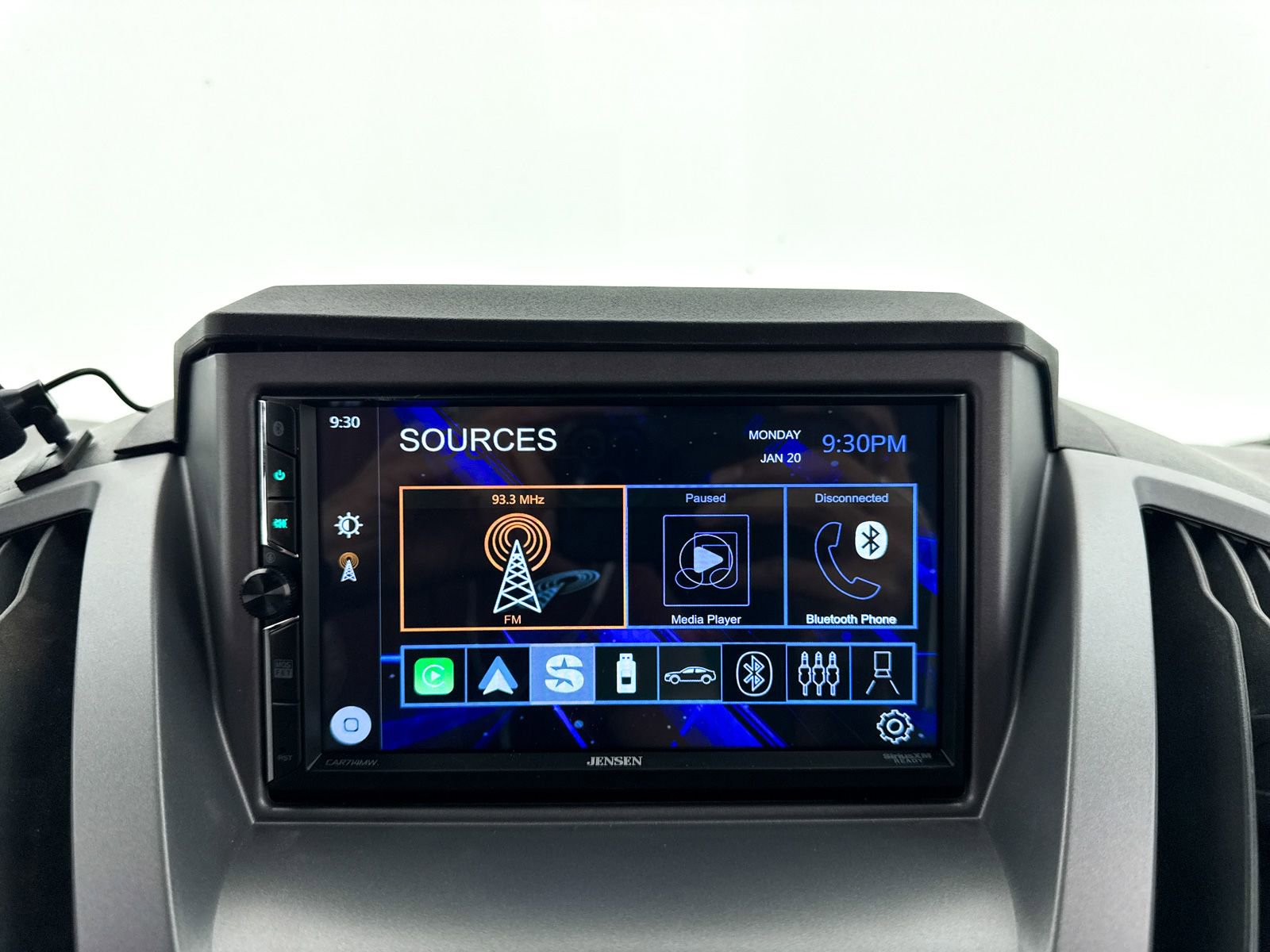 Used 2019 Ford Transit 350 XLT RWD image 4