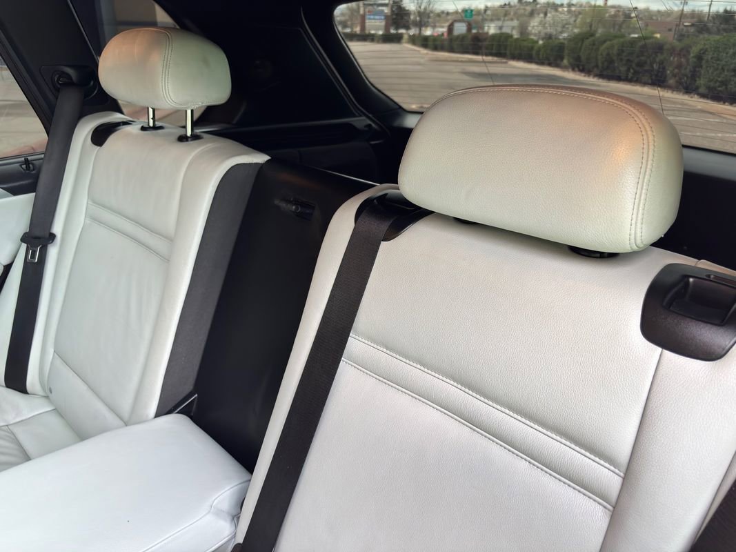 Used 2010 BMW X5 M image 36