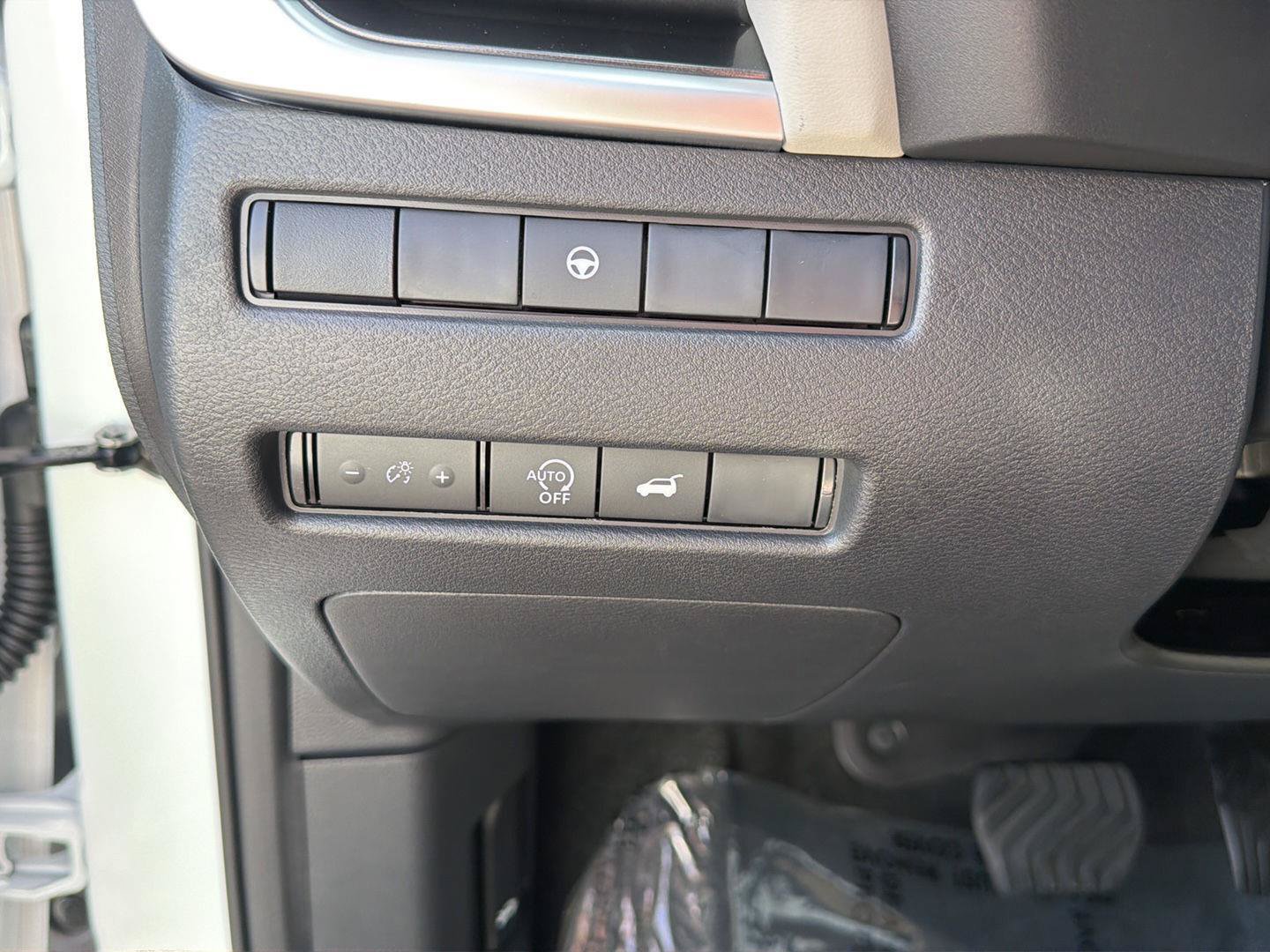New 2026 Nissan Rogue Dark Armor FWD image 19