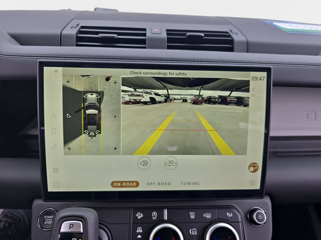 New 2026 Land Rover Defender 110 X-Dynamic SE AWD/4WD image 24