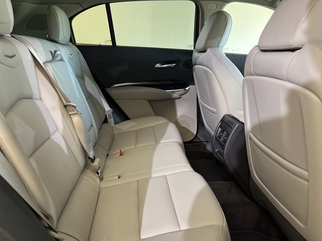 Certified 2023 Cadillac XT4 Premium Luxury image 10
