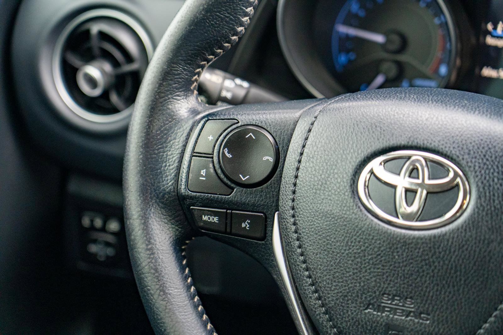 Used 2018 Toyota Corolla iM w/ All-Weather Mat Package FWD image 22