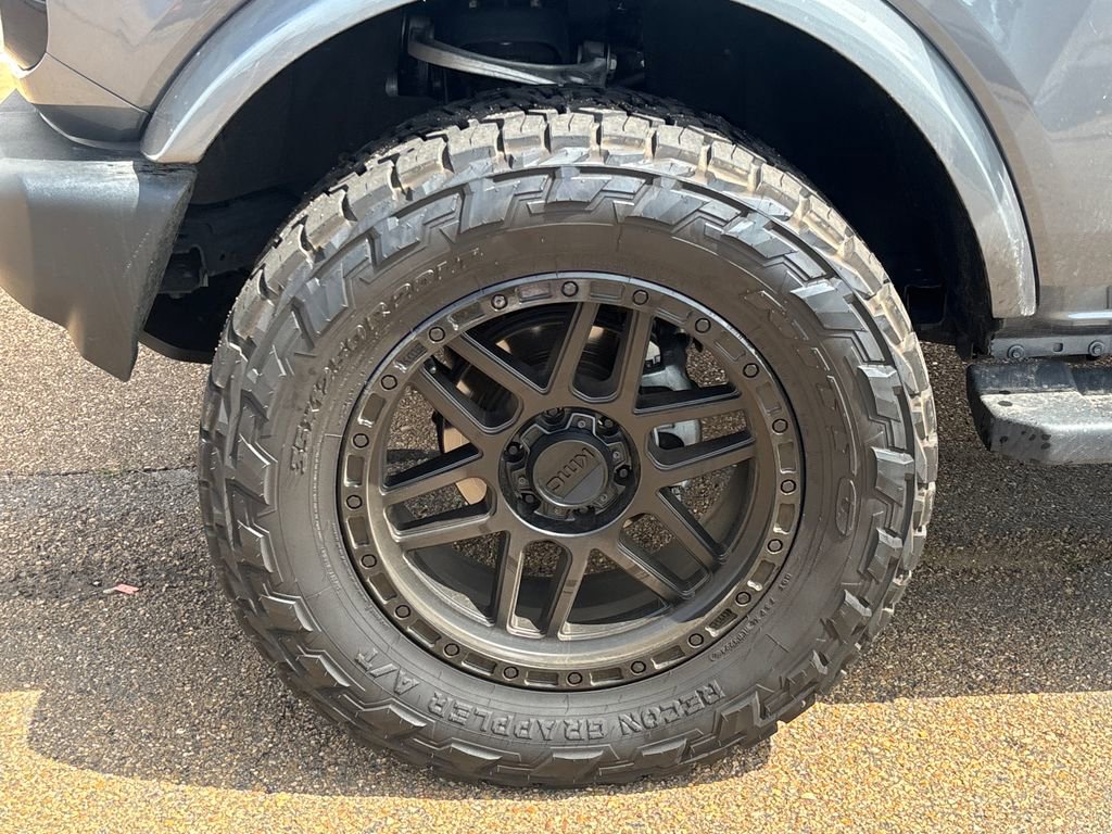 Used 2024 Ford Bronco Outer Banks AWD/4WD image 30