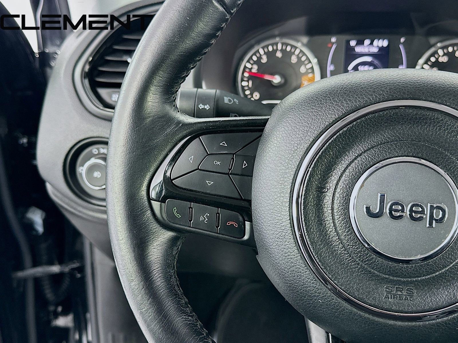 Used 2019 Jeep Renegade Altitude w/ Quick Order Package 2XM image 15