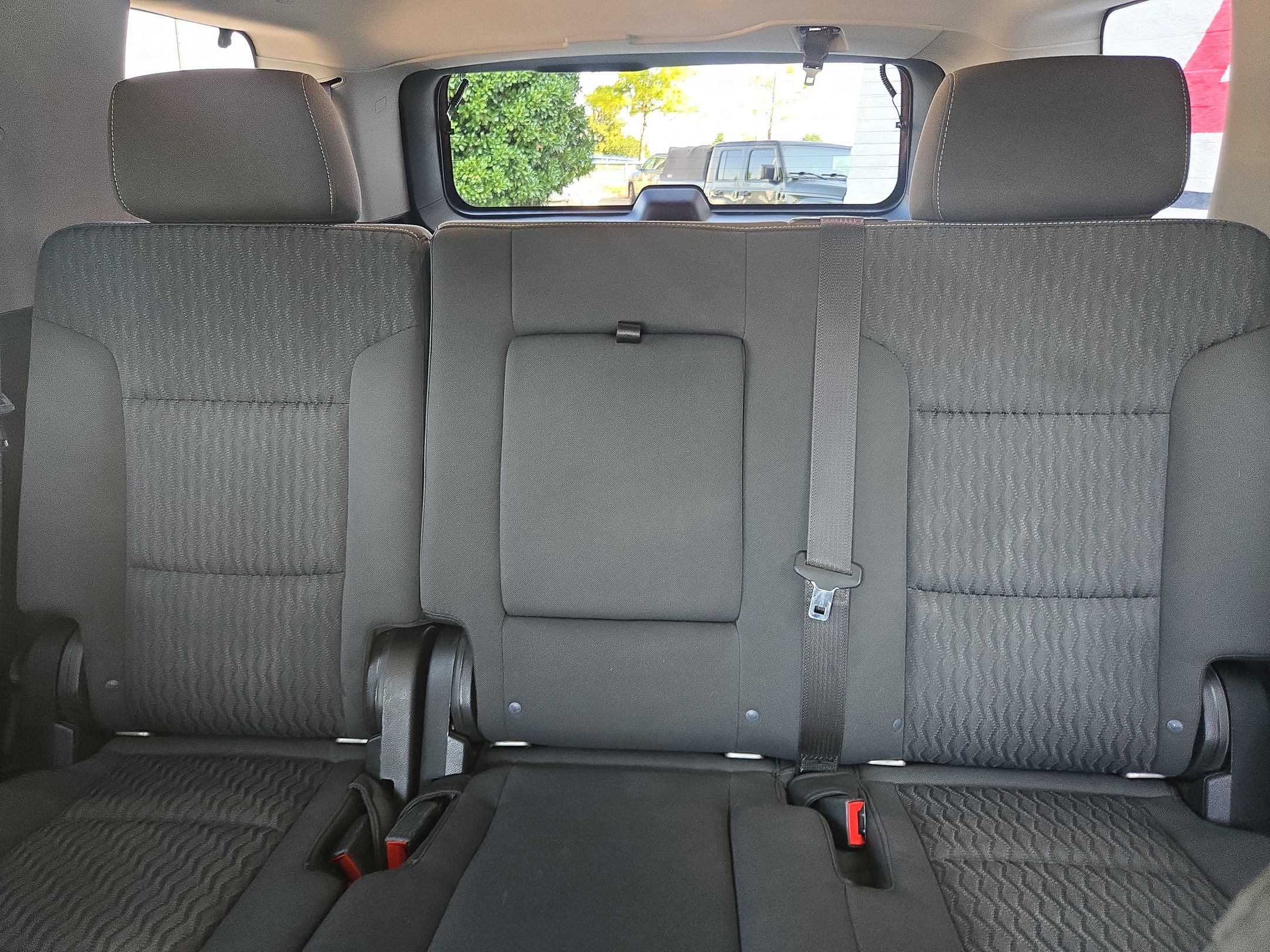 Used 2019 GMC Yukon SLE w/ SLE Value Package AWD/4WD image 13