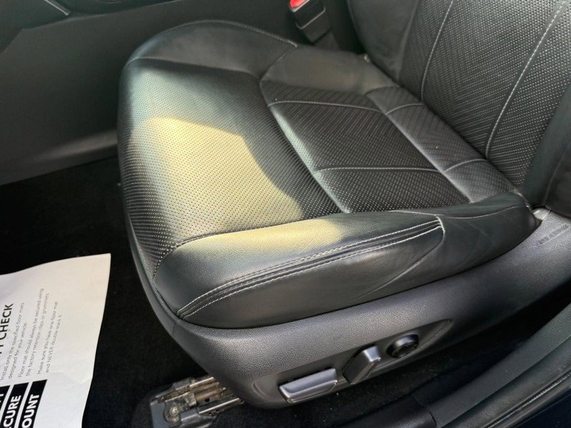 Used 2021 Toyota Venza XLE w/ Softex Package image 17