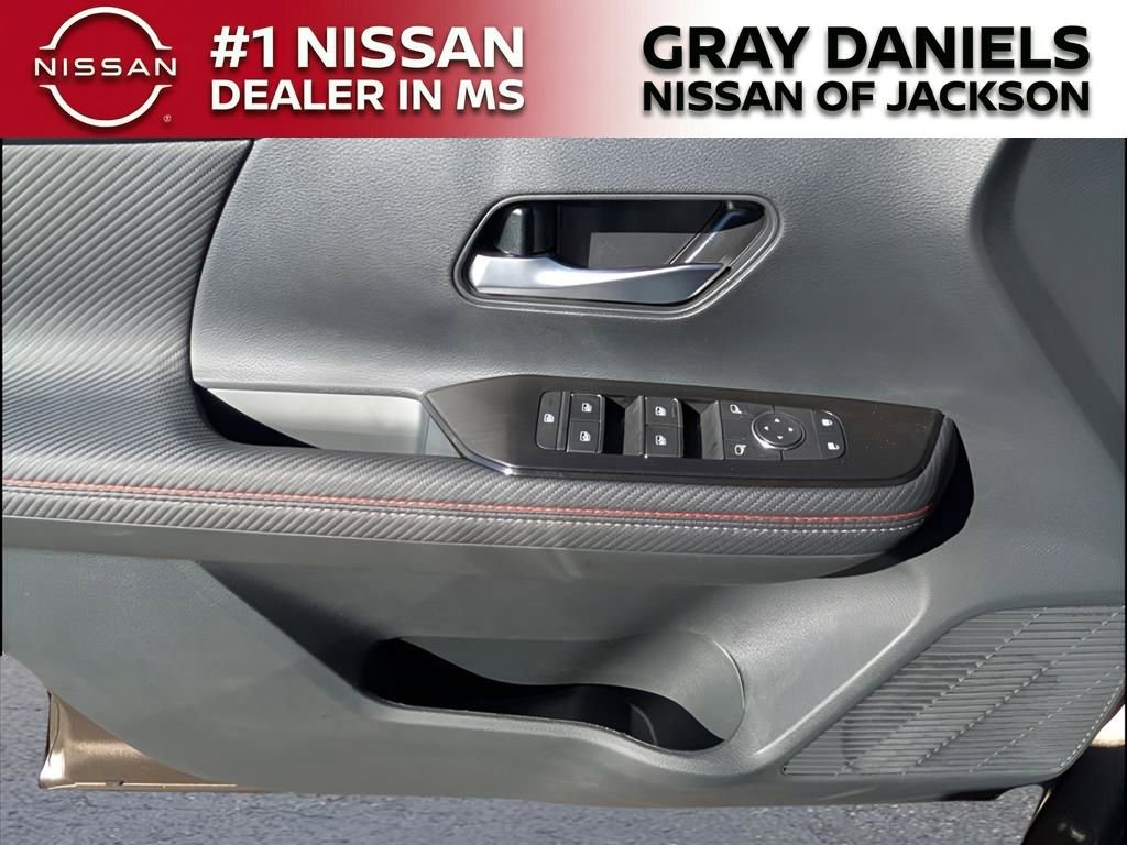 New 2026 Nissan Kicks SR w/ Cold Weather Package image 12
