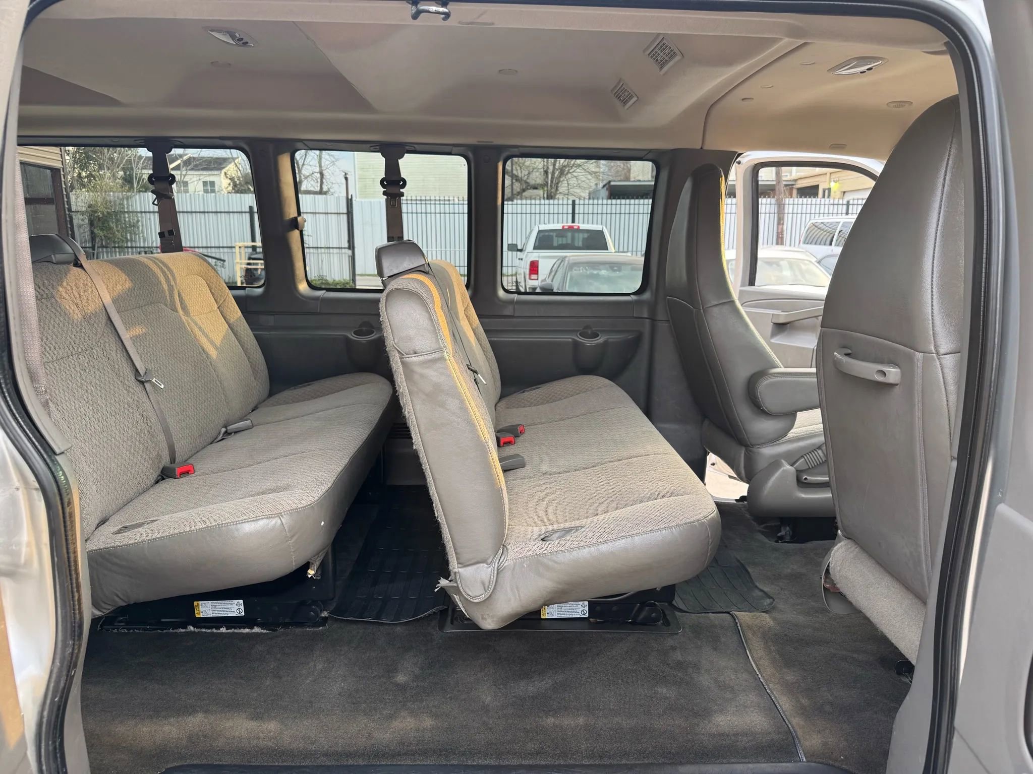 Used 2017 Chevrolet Express 3500 LT w/ LT Preferred Equipment Group image 30