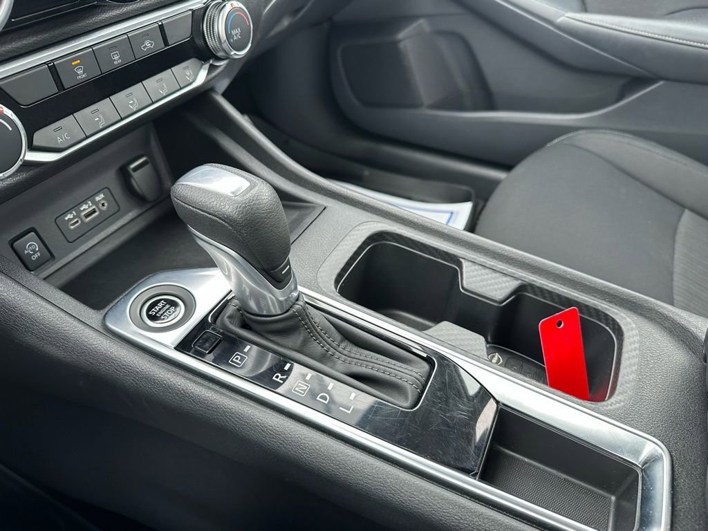 Used 2024 Nissan Sentra SV image 17