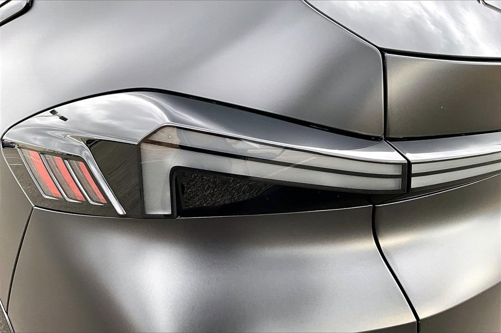 Used 2026 BMW XM Label Red image 32