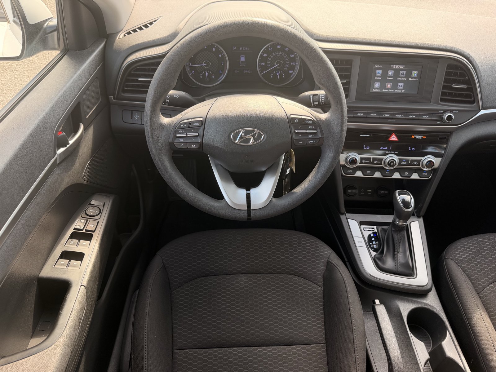 Used 2020 Hyundai Elantra SE w/ Cargo Package (C1) FWD image 29