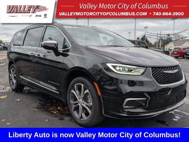 New 2026 Chrysler Pacifica Pinnacle image 1
